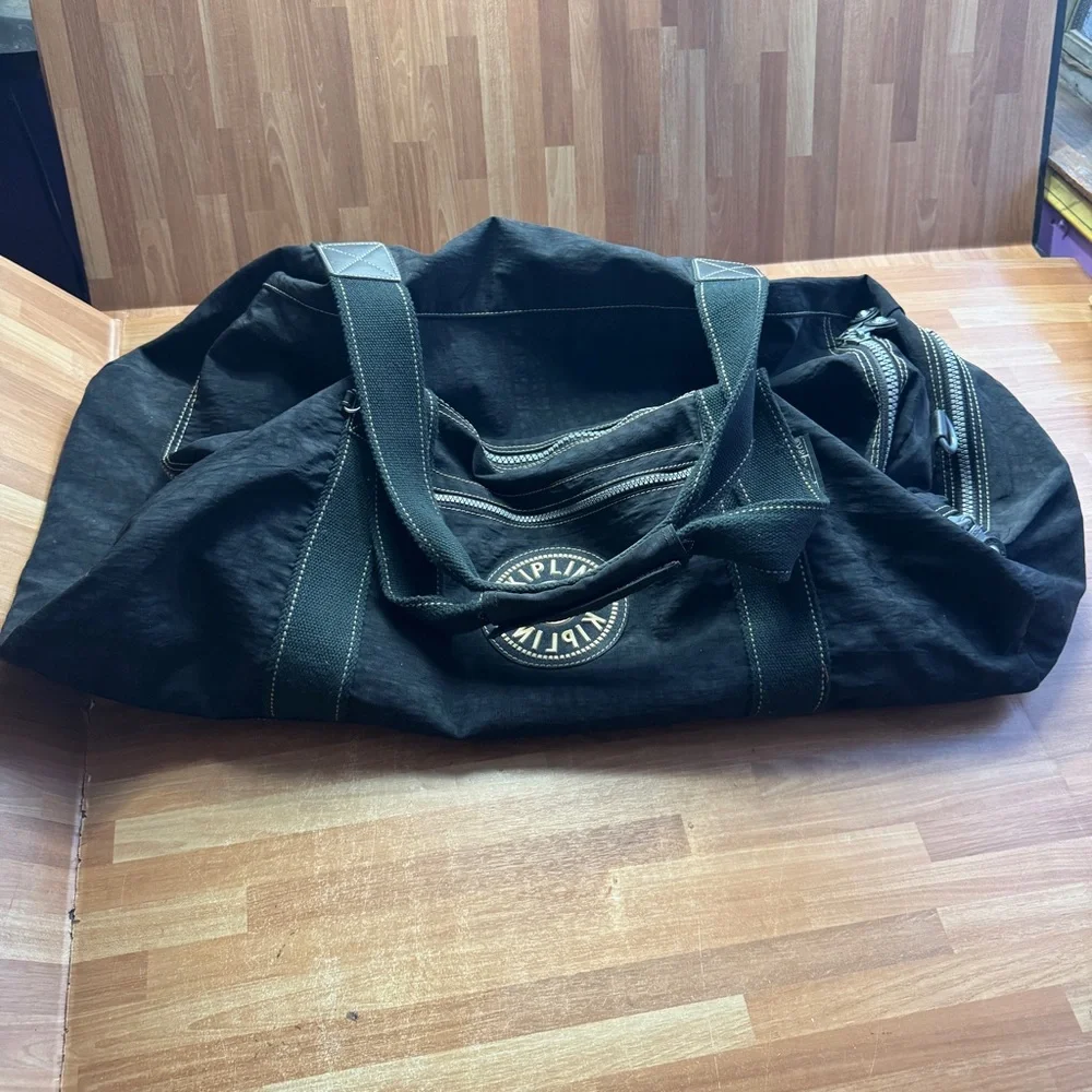 Kipling duffel bag